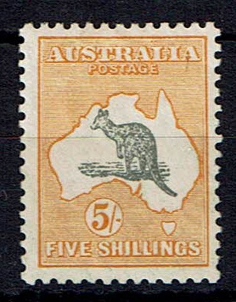 Image of Australia SG 111 LMM British Commonwealth Stamp